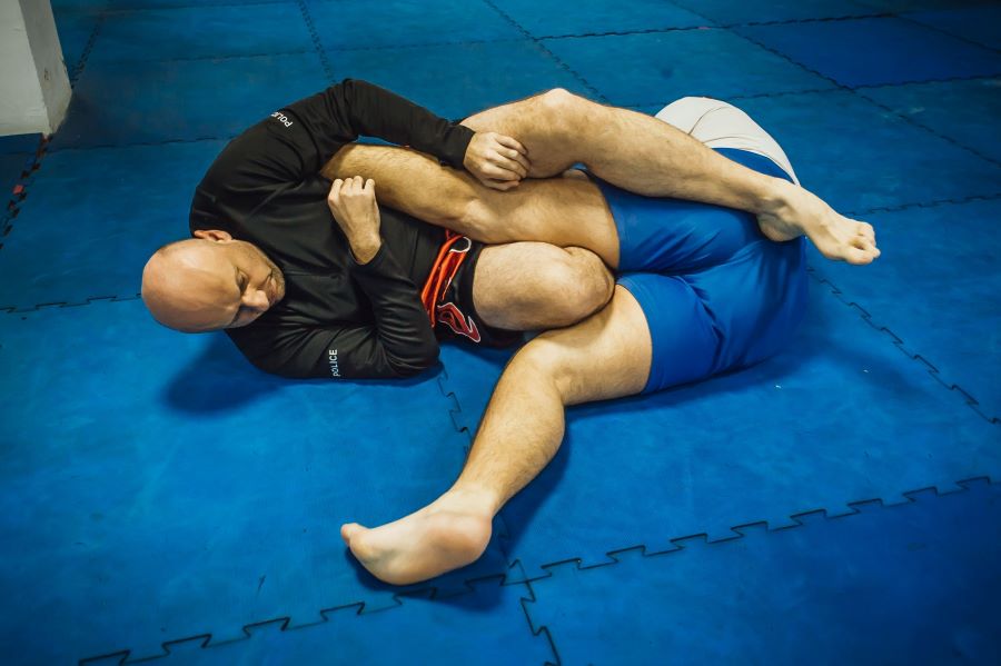 Brazilian jiu jitsu ground sparring